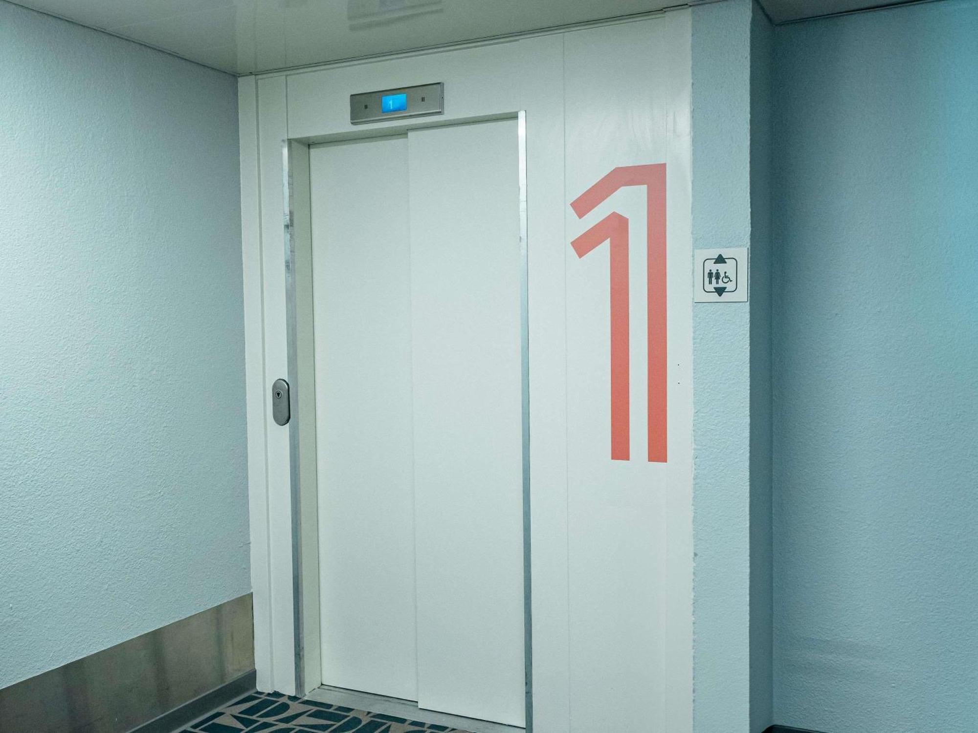 Hotel Ibis Budget Est 2*